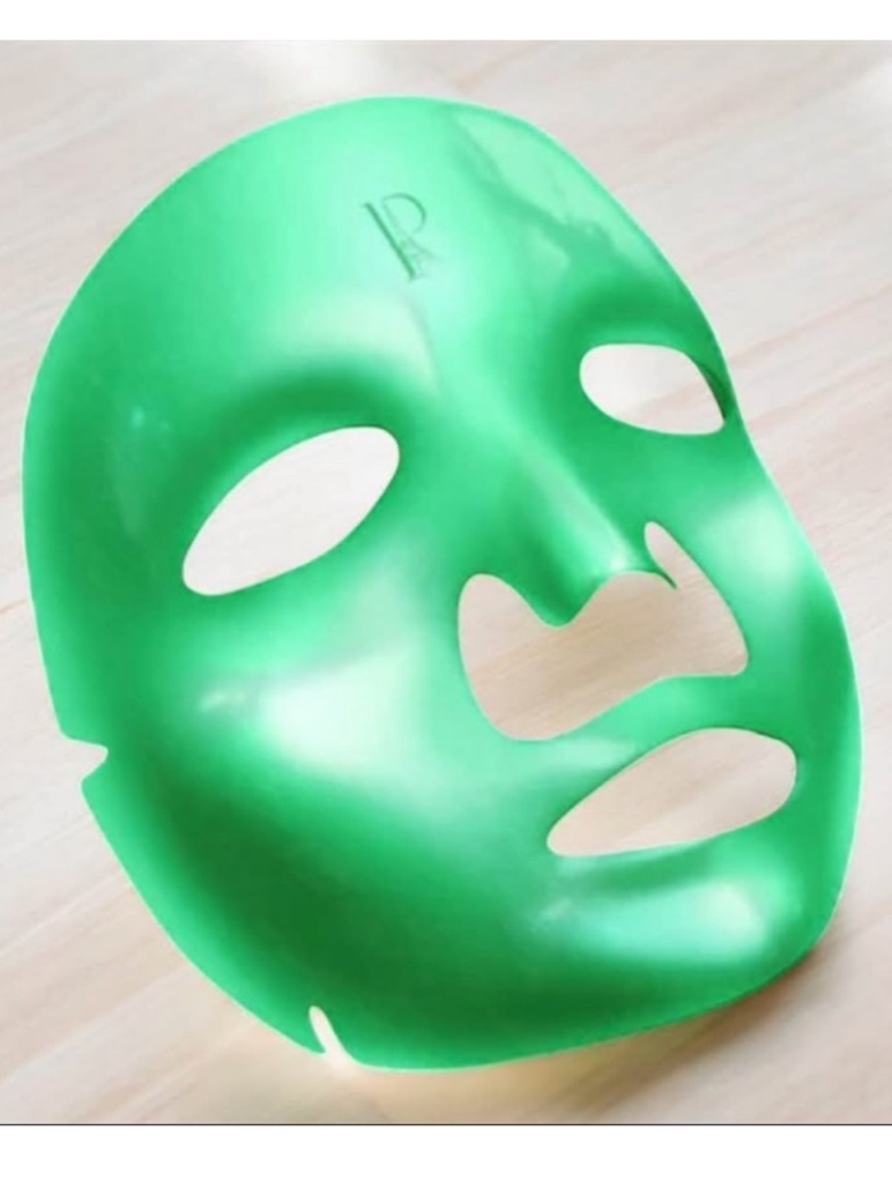 New Predire Paris Green Tea Cell Moisturizing
Facial Mask - Single Mask